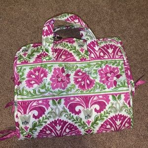 VERA BRADLEY TRAVEL PACK